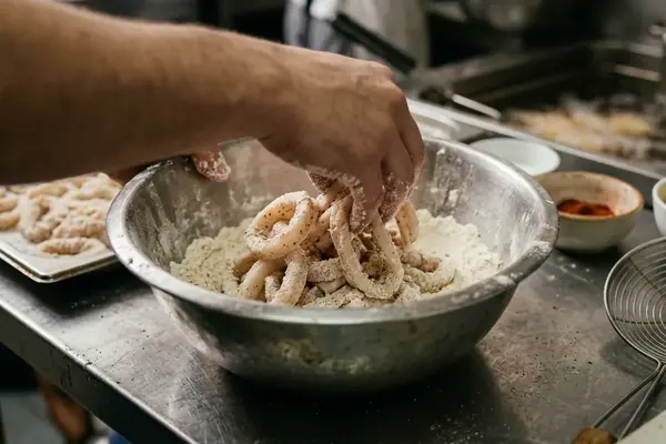 Crispy Fried Calamari: A Step-by-Step Guide